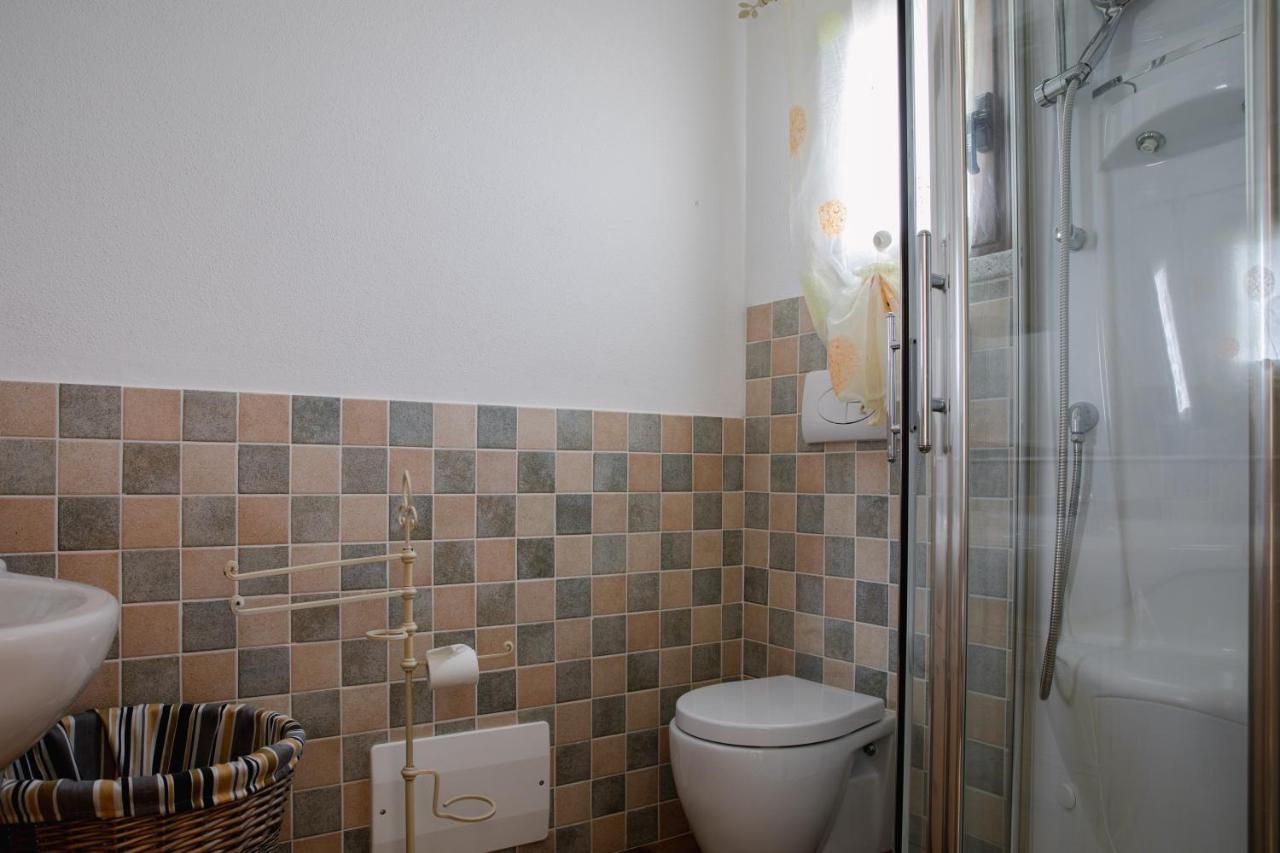 Le Residenze Di Baia Sant'Anna Βίλα Tanaunella Εξωτερικό φωτογραφία