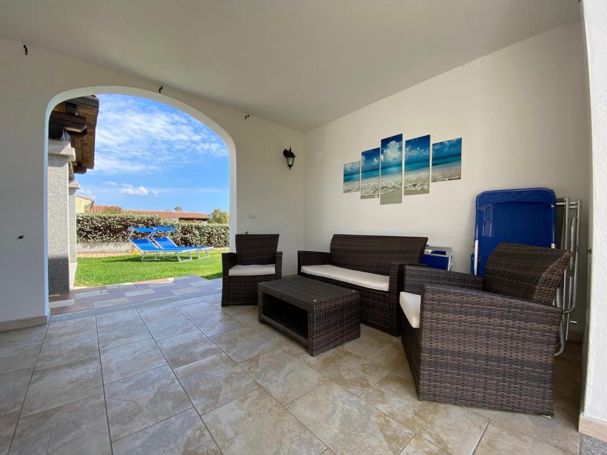 Le Residenze Di Baia Sant'Anna Βίλα Tanaunella Εξωτερικό φωτογραφία