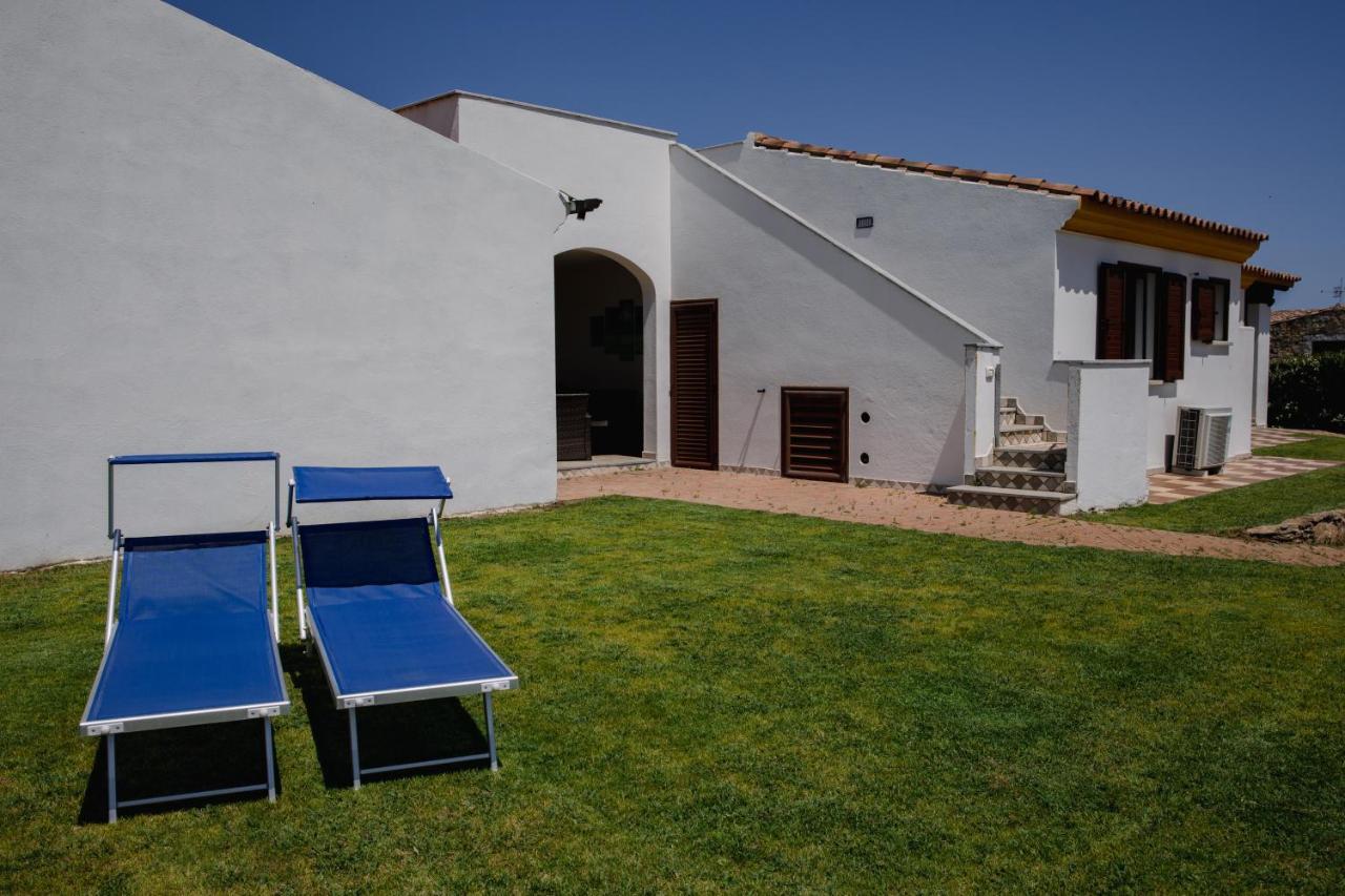 Le Residenze Di Baia Sant'Anna Βίλα Tanaunella Εξωτερικό φωτογραφία